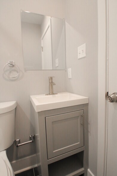 More Photos Of 1518 E Passyunk Ave, Philadelphia Apartments For Sale