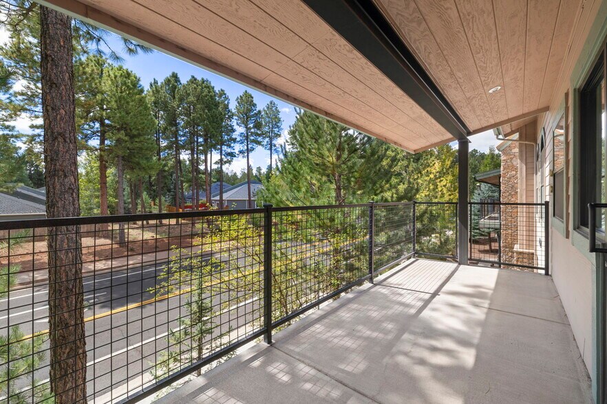 More Photos Of 1600 W University Ave, Flagstaff Medical For Sale