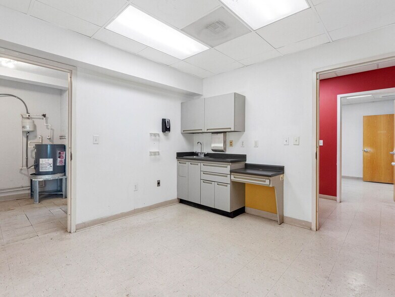 More Photos Of , Tampa Office For Sale