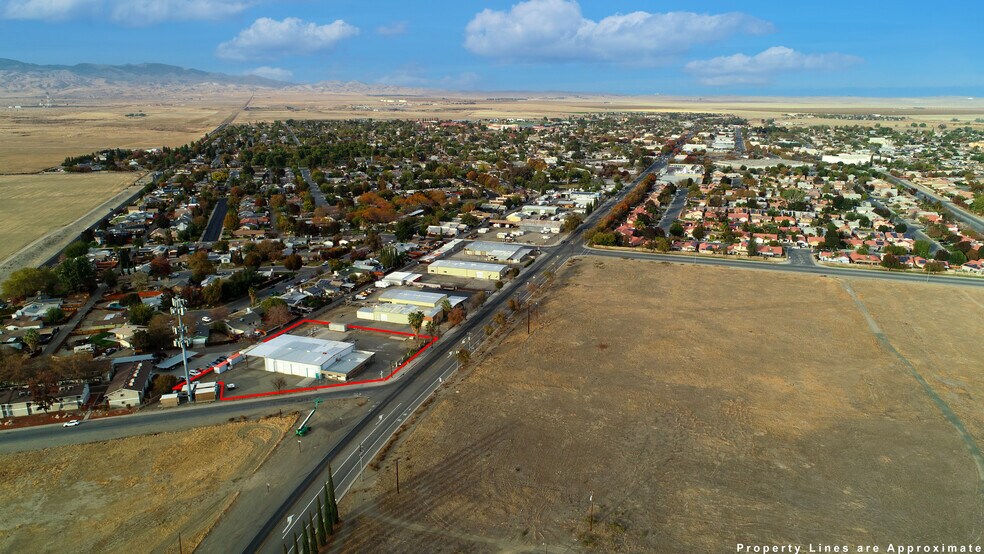 More Photos Of 990 W Elm Ave, Coalinga Auto Repair For Sale