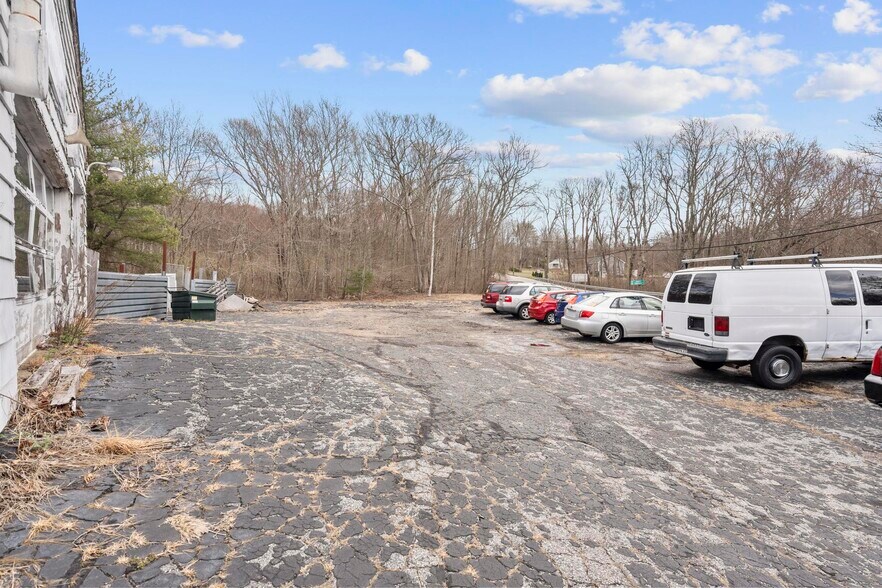 More Photos Of 1531 Route 163, Oakdale Auto Repair For Sale