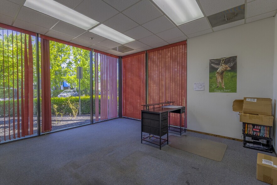 More Photos Of 481 Aaron St, Cotati Warehouse For Sale