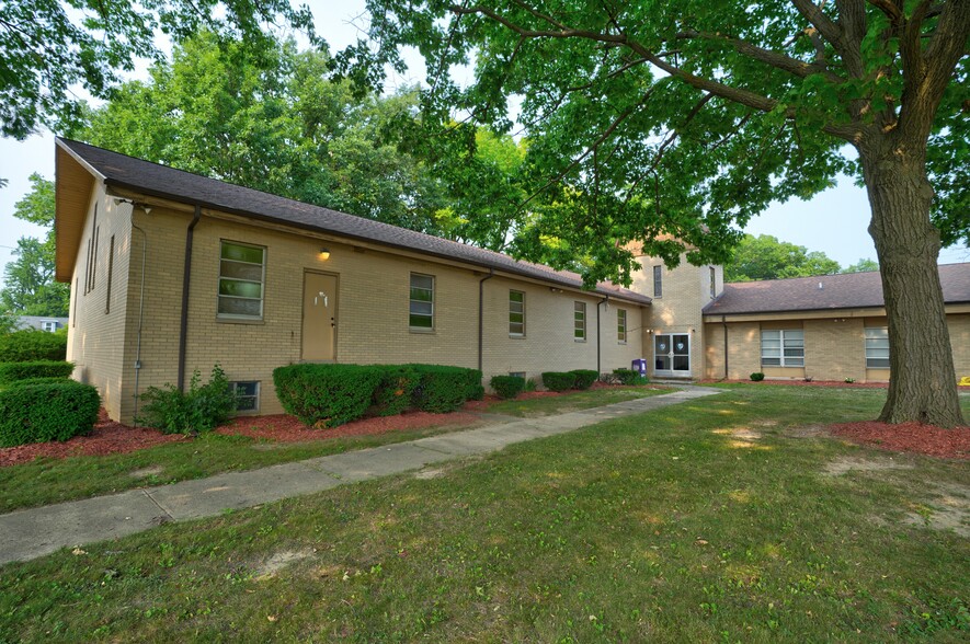 Primary Photo Of 6202 Dupont St, Flint Religious Facility For Sale