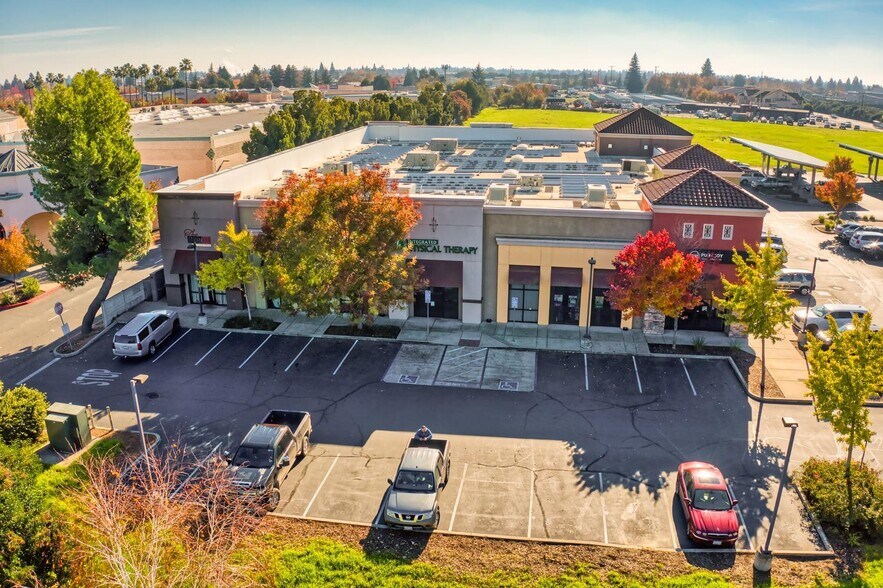 More Photos Of 1465 Tharp Rd, Yuba City General Retail For Lease
