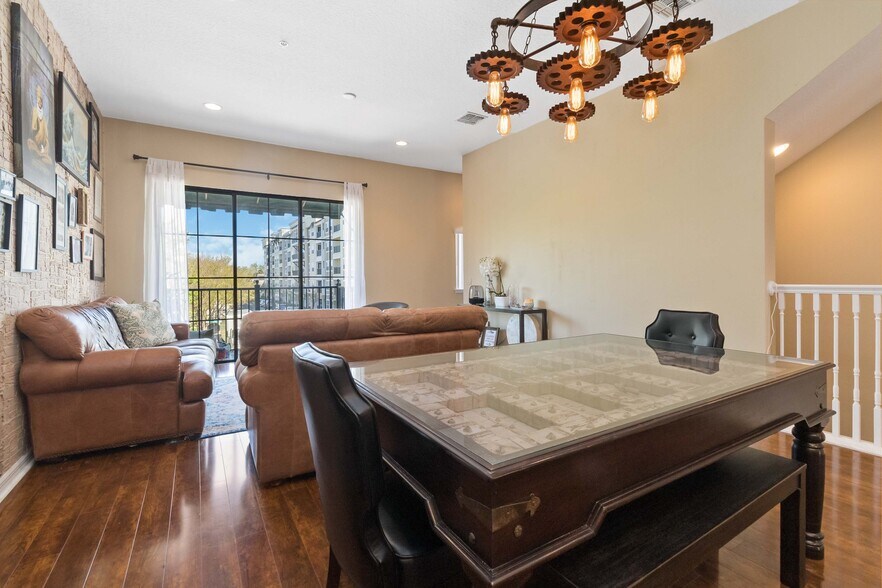More Photos Of 3730 Avalon Park East Blvd, Orlando Office Residential For Sale