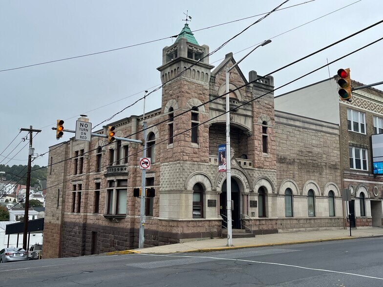 More Photos Of 260 Sunbury St, Minersville General Retail For Sale