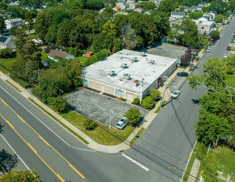 Primary Photo Of 3460 Great Neck Rd, Amityville Medical For Sale