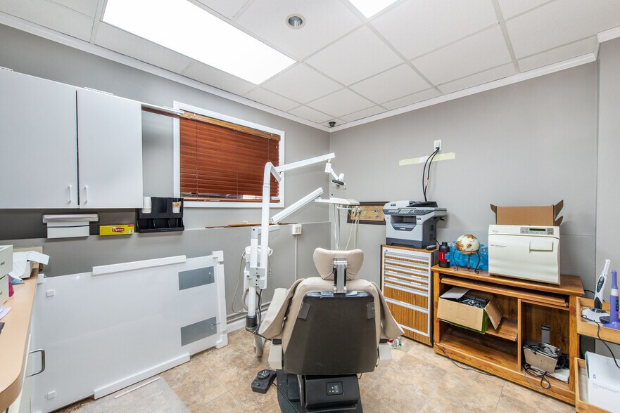 More Photos Of 184 Pompton Ave, Verona Medical For Sale