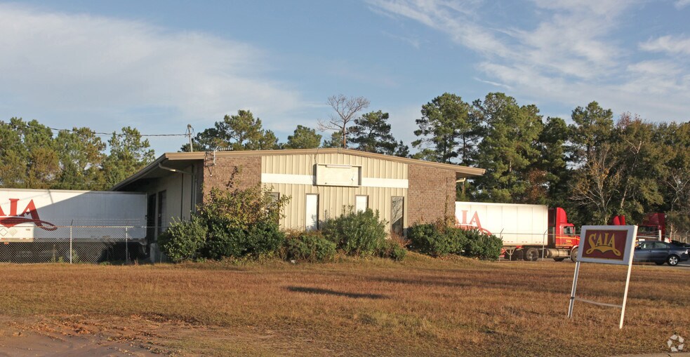More Photos Of 1015 Bankton Cir, Hanahan Truck Terminal For Lease