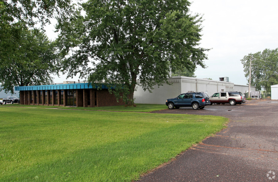 Primary Photo Of 1560 10th Ave, Baldwin Manufacturing For Lease