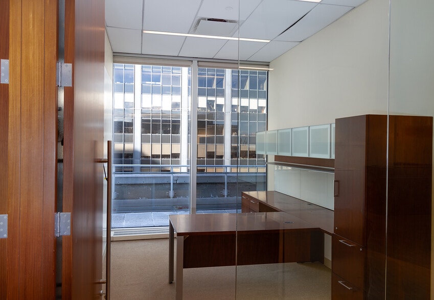 More Photos Of 805 Third Ave, New York Office For Lease