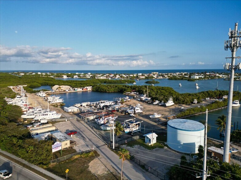 More Photos Of 13900 Overseas Hwy, Marathon Service For Sale