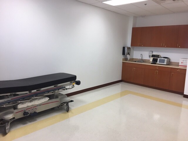 More Photos Of 1000 Randall Rd, Geneva Medical For Sale