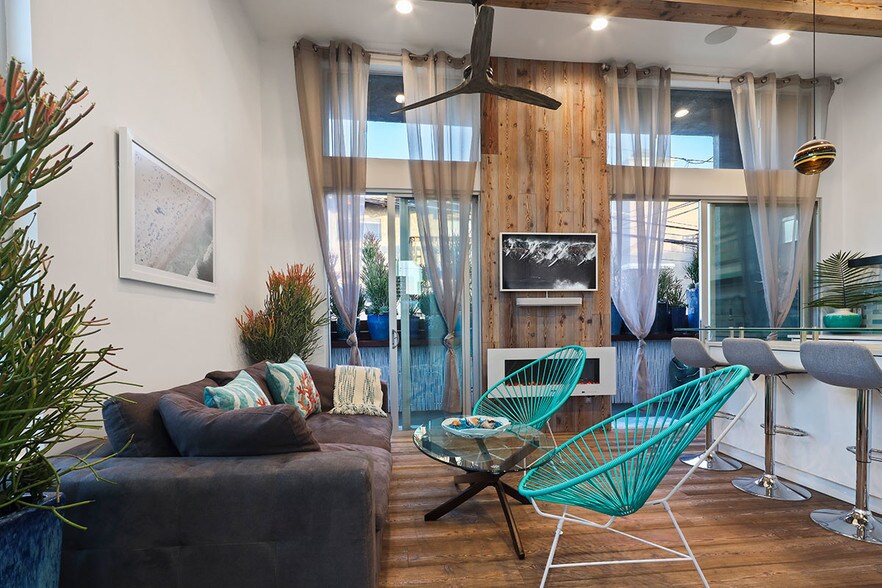 More Photos Of 472 Rosecrans Ave, Manhattan Beach Apartments For Sale