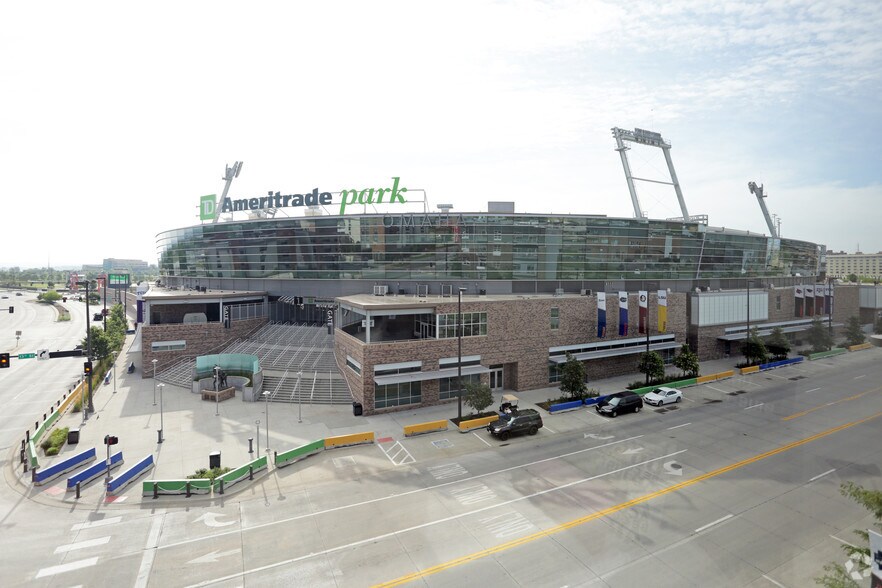 More Photos Of 1313 Cuming St, Omaha Apartments For Lease