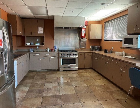 More Photos Of 2916 E Broadway Blvd, Tucson Office For Lease