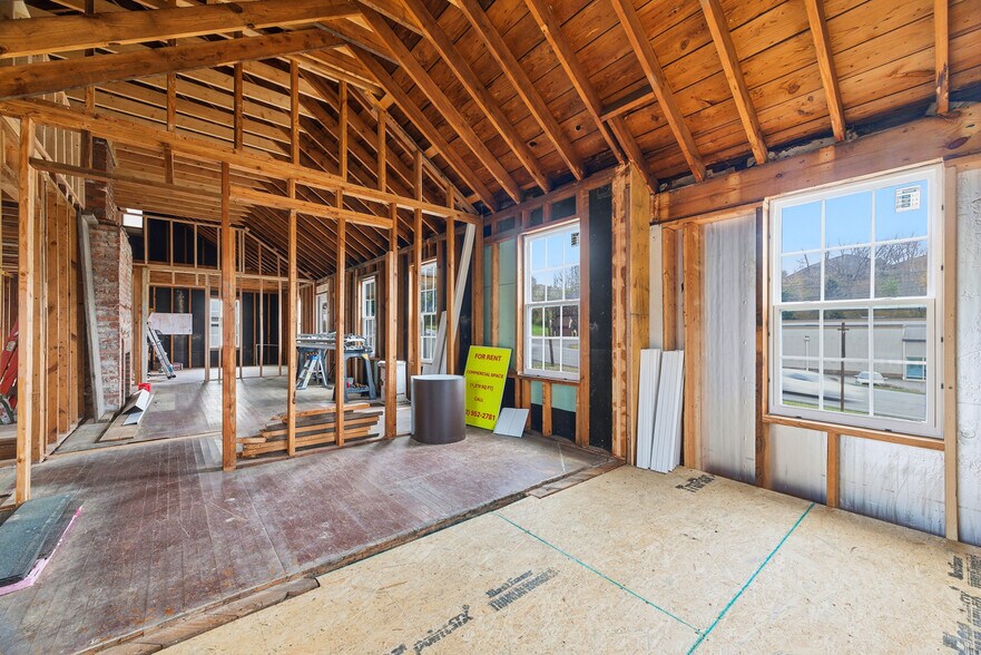 More Photos Of 2879 Wildwood Road Ext, Allison Park Office For Lease