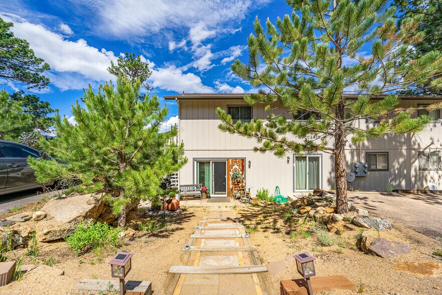 More Photos Of 257 Moccasin, Estes Park Apartments For Sale