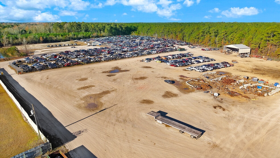 More Photos Of 2014 Blue Creek Rd, Jacksonville Warehouse For Lease