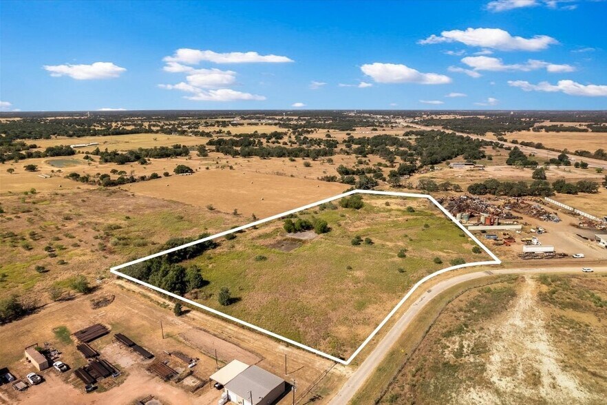 More Photos Of 1095 County Road 234, Giddings Land For Sale
