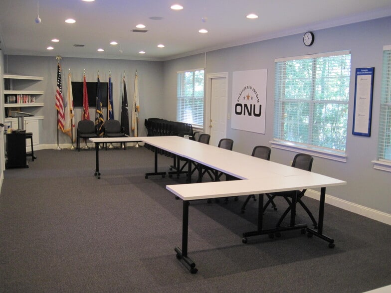 More Photos Of 8825 Perimeter Park Blvd, Jacksonville Medical For Lease