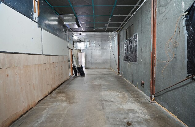 More Photos Of 4901 Telegraph Rd, East Los Angeles Flex For Sale