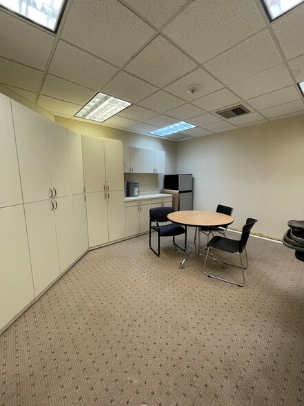 More Photos Of 3333 W Commercial Blvd, Fort Lauderdale Medical For Sale