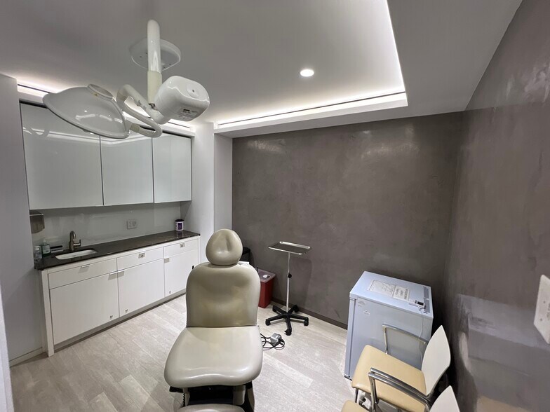 More Photos Of 1111 Park Ave, New York Apartments For Sale