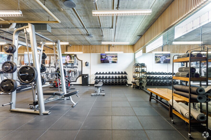 More Photos Of 750 Chene St, Detroit Apartments For Sale