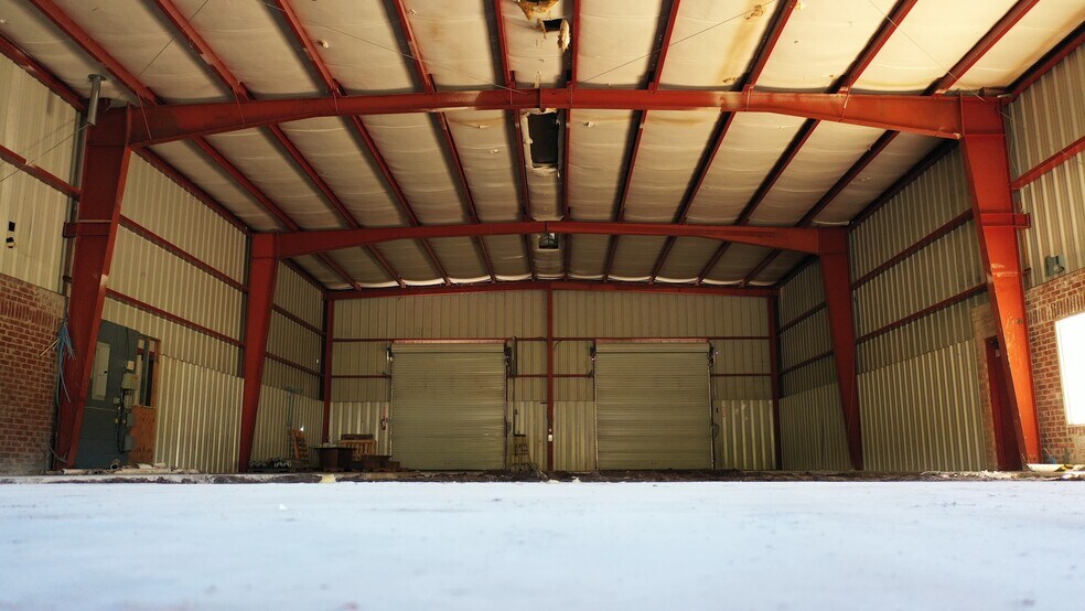 More Photos Of 1996 US Highway 1, Rockledge Light Distribution For Sale