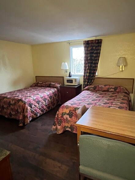 More Photos Of 3155 Huntsville Hwy, Fayetteville Hotel For Sale