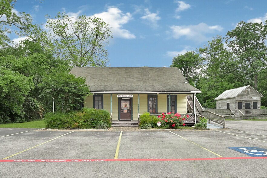 More Photos Of 17934 Kuykendahl Rd, Spring Storefront For Sale