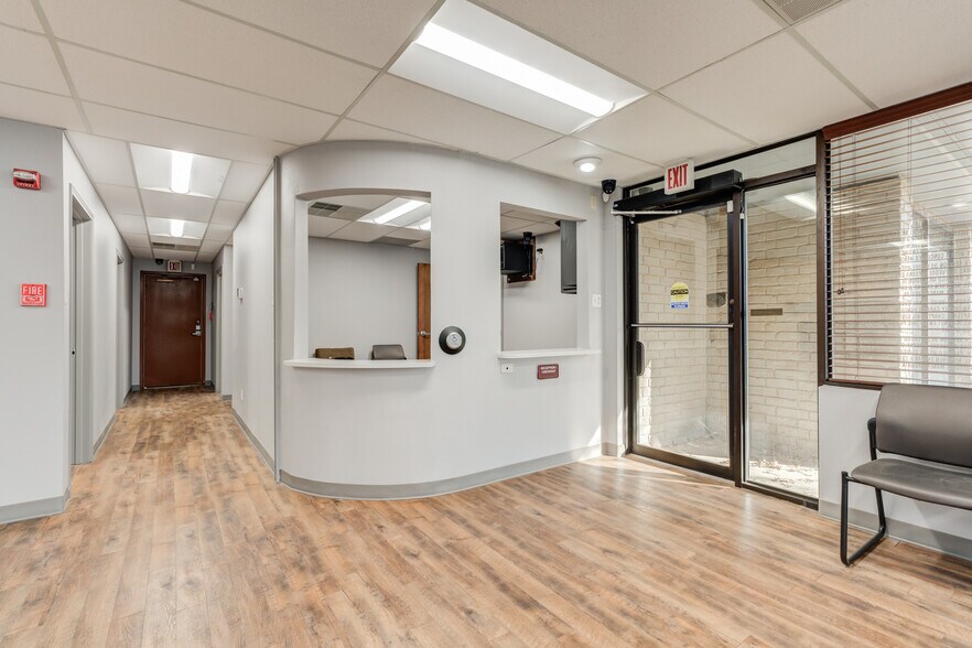 More Photos Of 3508 22nd Pl, Lubbock Medical For Sale