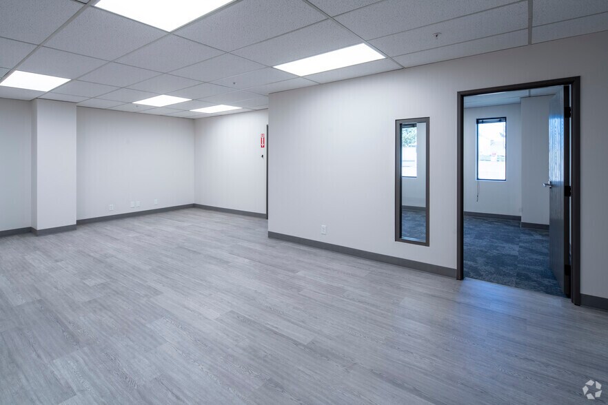 More Photos Of 7000 Broadway, Denver Unknown For Lease