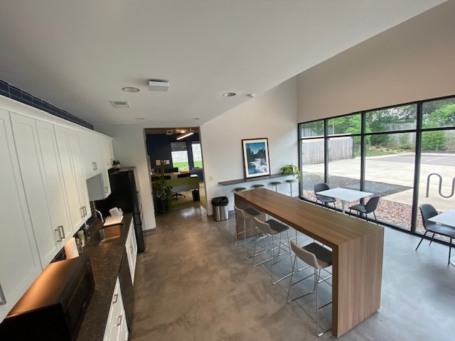 More Photos Of 2210 Spedale Ct, Spring Hill Loft Creative Space For Lease