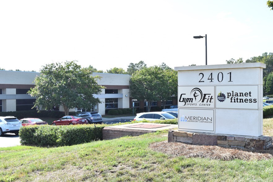 More Photos Of 2401 Whitehall Park Dr, Charlotte Research And Development For Lease
