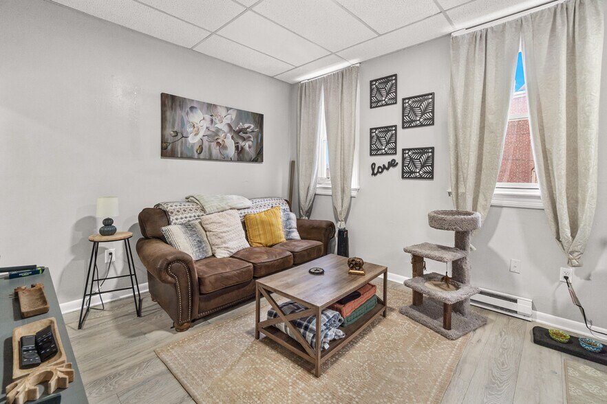More Photos Of 136 Broadway, Hagerstown Apartments For Sale