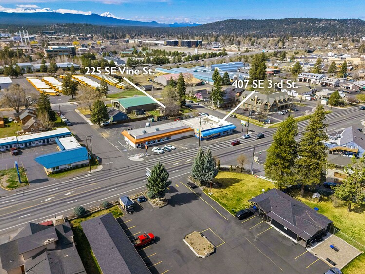 More Photos Of , Bend General Retail For Sale