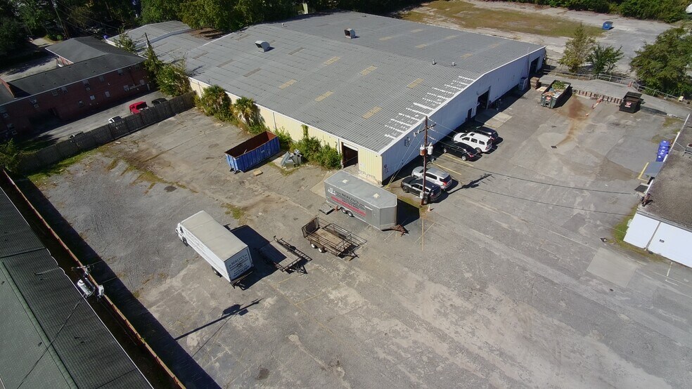 More Photos Of 5051 Rivers Ave, Charleston Warehouse For Lease