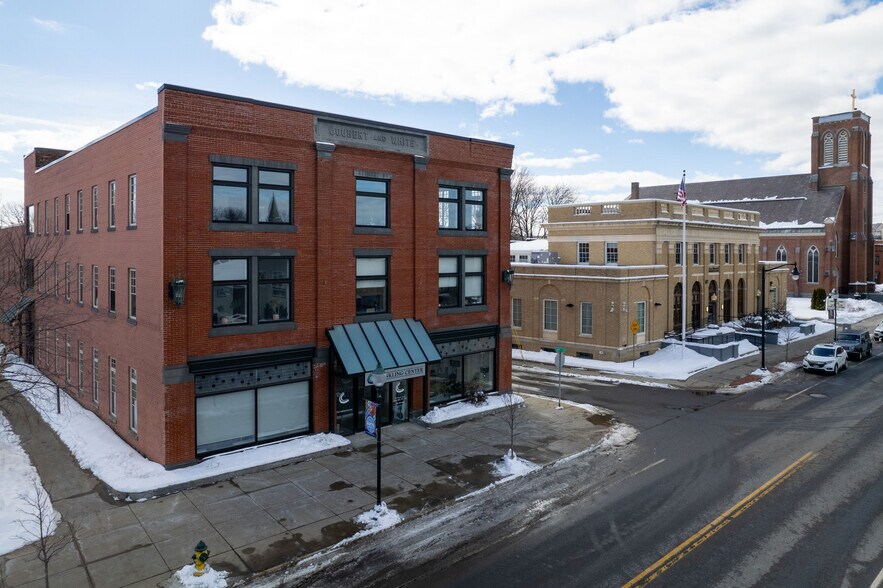 Primary Photo Of 79 Warren St, Glens Falls Apartments For Lease