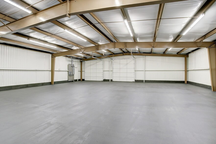 More Photos Of 5710 Star Ln, Houston Warehouse For Lease