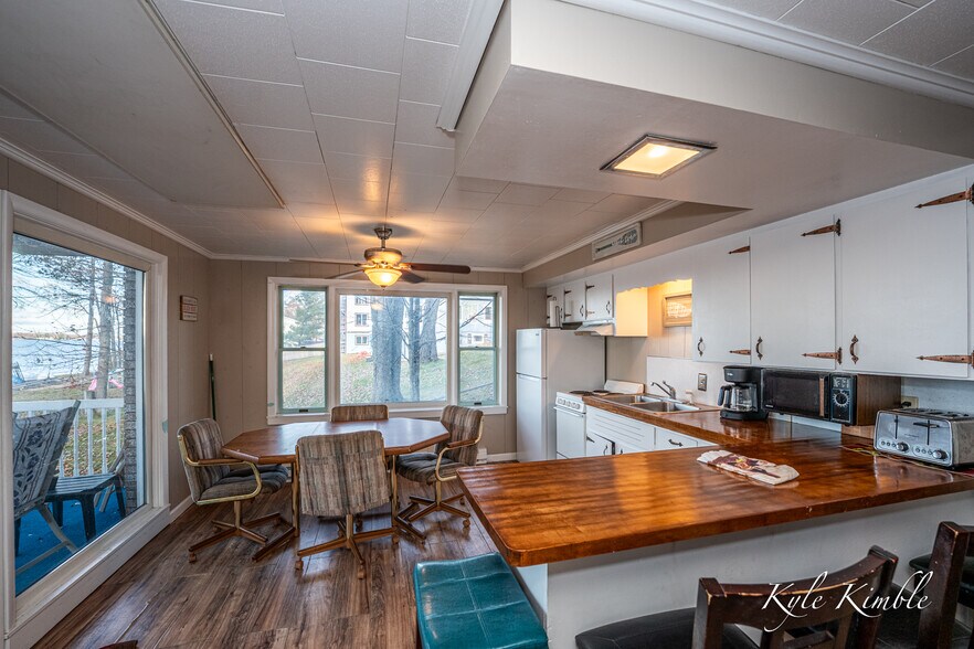 More Photos Of 104 W Houghton Lake Dr, Prudenville Hotel For Sale