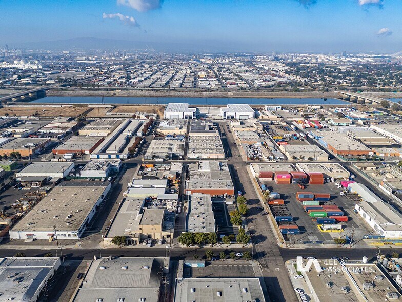 More Photos Of 620 W 16th St, Long Beach Warehouse For Sale