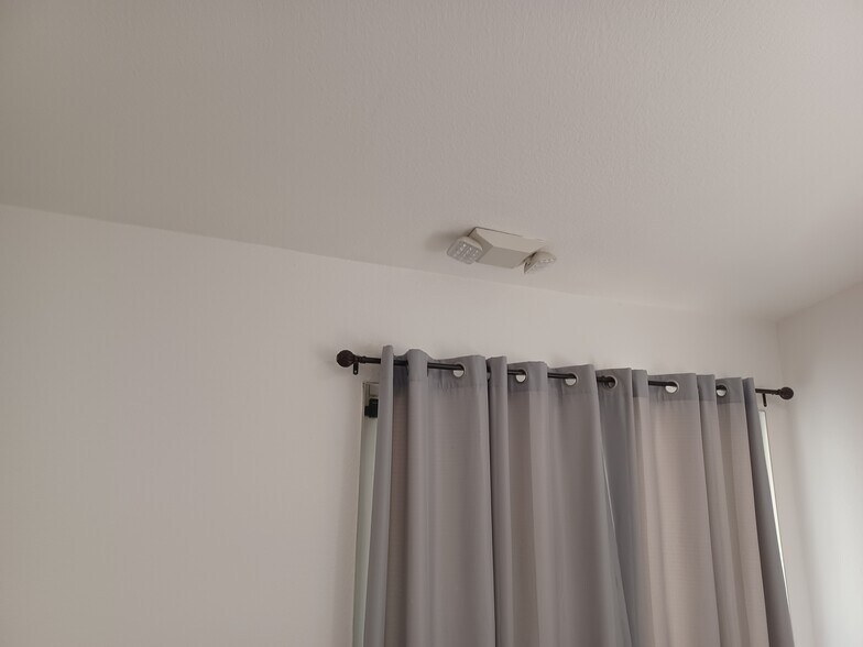 More Photos Of 13943 Trigger Ln, Victorville Healthcare For Sale