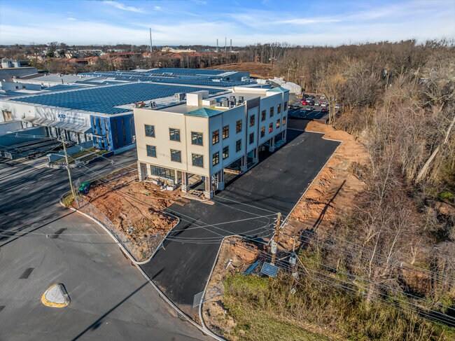 More Photos Of 374 Green St, Woodbridge Coworking Space