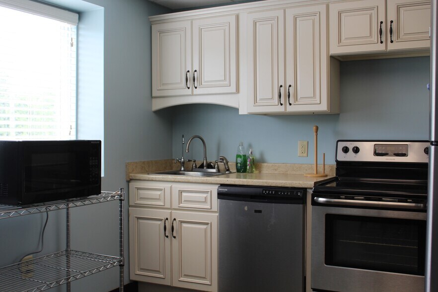 More Photos Of 5056 Us-70 Hwy W, Morehead City Freestanding For Lease