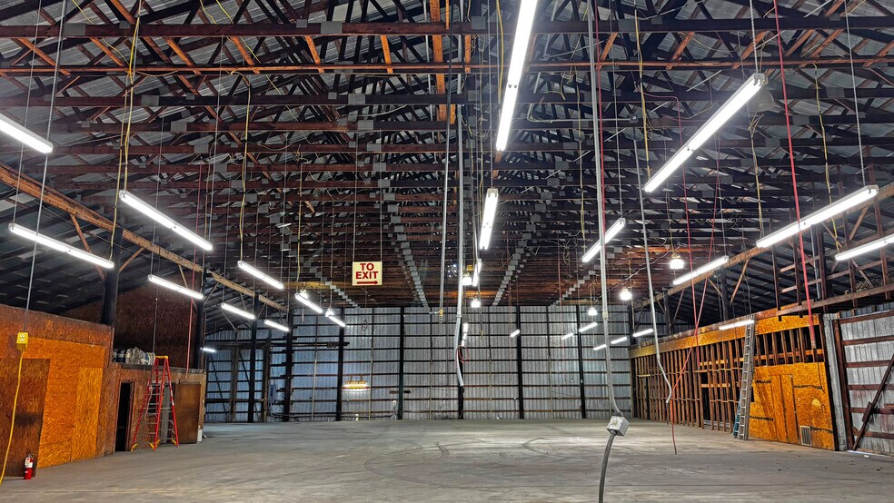 More Photos Of 103 Railroad Avenue SW, Brunson Industrial For Sale