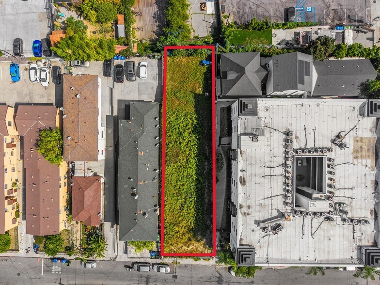 More Photos Of 2113 W Court St, Los Angeles Land For Sale