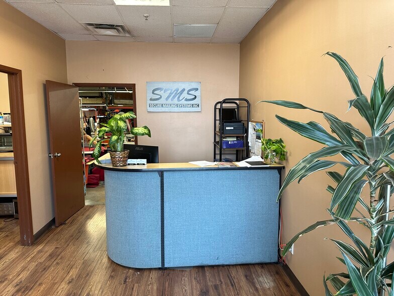 More Photos Of 173 Glidden Rd, Brampton Warehouse For Lease