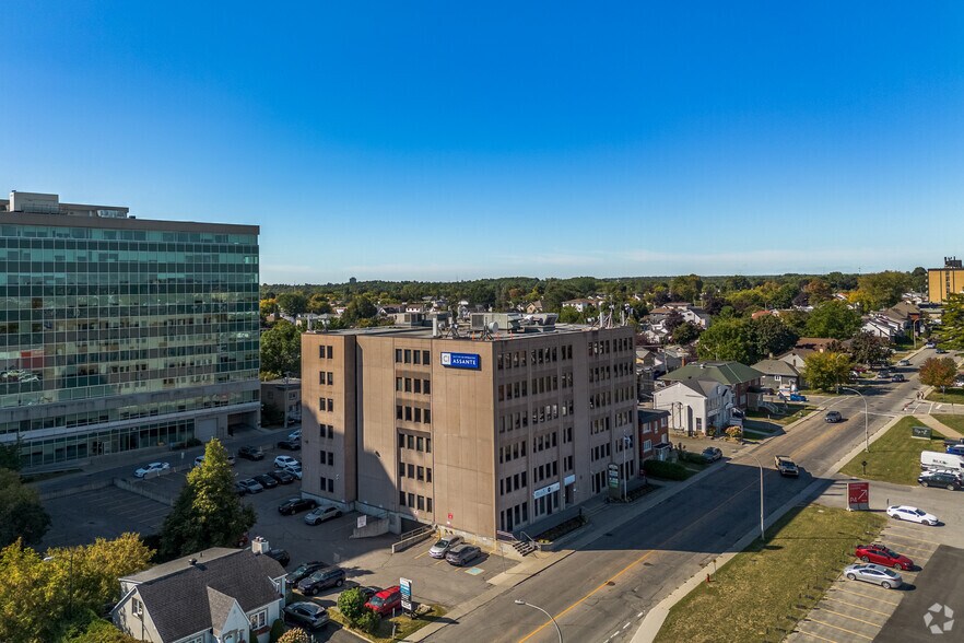 More Photos Of 15 Rue Gamelin, Gatineau Office For Lease